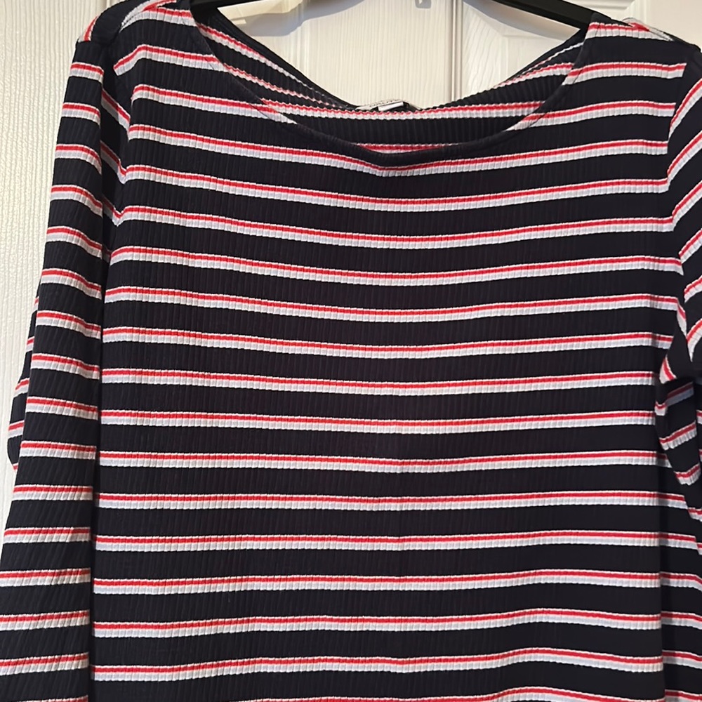 Shirt navy and red size extra large